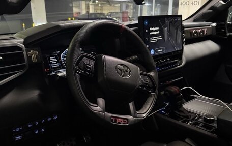 Toyota Sequoia, 2023 год, 14 000 000 рублей, 8 фотография