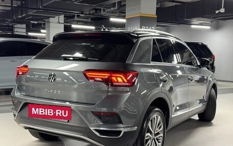Volkswagen T-Roc I, 2022 год, 2 600 000 рублей, 7 фотография