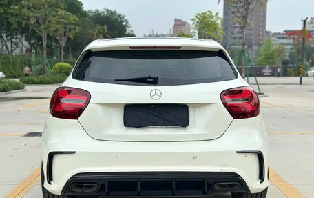 Mercedes-Benz A-Класс, 2017 год, 1 560 000 рублей, 5 фотография