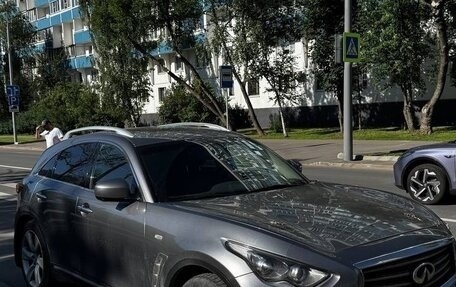 Infiniti FX II, 2012 год, 1 600 000 рублей, 1 фотография