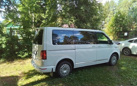 Volkswagen Caravelle T6 рестайлинг, 2020 год, 3 100 000 рублей, 3 фотография
