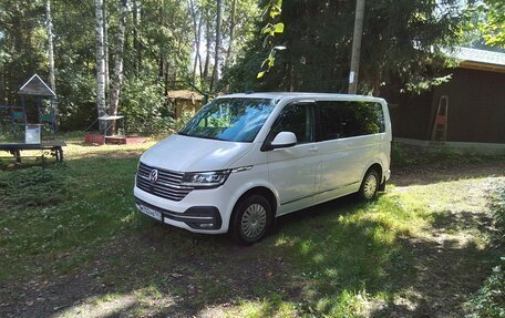 Volkswagen Caravelle T6 рестайлинг, 2020 год, 3 100 000 рублей, 2 фотография
