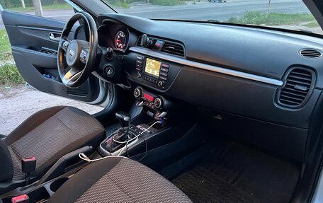 KIA Rio IV, 2018 год, 1 120 000 рублей, 19 фотография
