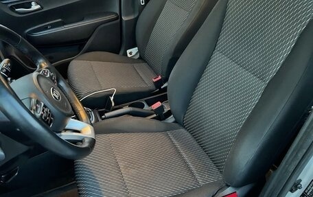 KIA Rio IV, 2018 год, 1 120 000 рублей, 20 фотография