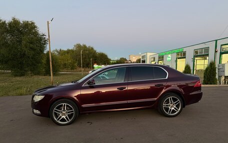 Skoda Superb III рестайлинг, 2010 год, 999 999 рублей, 2 фотография