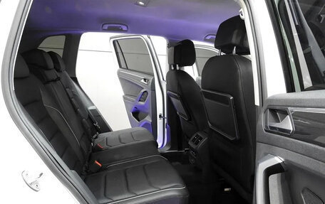 Volkswagen Tiguan II, 2019 год, 2 520 000 рублей, 18 фотография