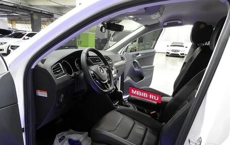 Volkswagen Tiguan II, 2019 год, 2 520 000 рублей, 10 фотография
