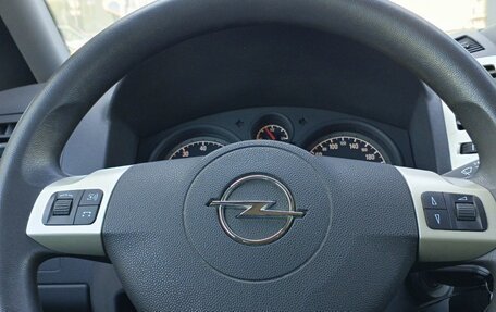 Opel Zafira B, 2008 год, 749 000 рублей, 13 фотография