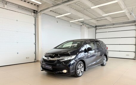 Honda Shuttle II, 2017 год, 1 399 999 рублей, 2 фотография