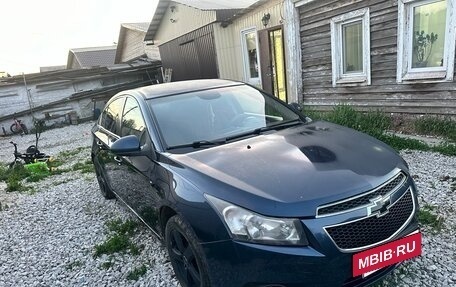 Chevrolet Cruze II, 2010 год, 280 000 рублей, 4 фотография