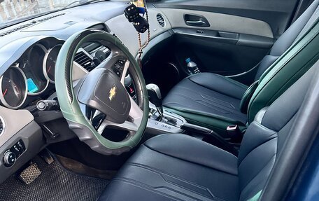 Chevrolet Cruze II, 2010 год, 280 000 рублей, 11 фотография