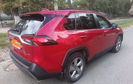 Toyota RAV4, 2021 год, 3 250 000 рублей, 4 фотография