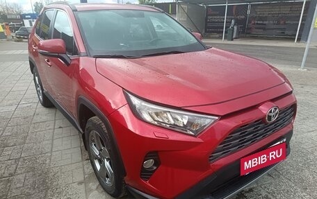 Toyota RAV4, 2021 год, 3 250 000 рублей, 2 фотография