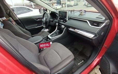 Toyota RAV4, 2021 год, 3 250 000 рублей, 7 фотография