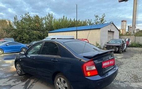 KIA Cerato I, 2005 год, 270 000 рублей, 3 фотография