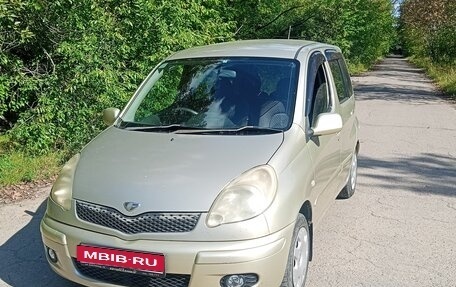 Toyota FunCargo, 2003 год, 400 000 рублей, 1 фотография