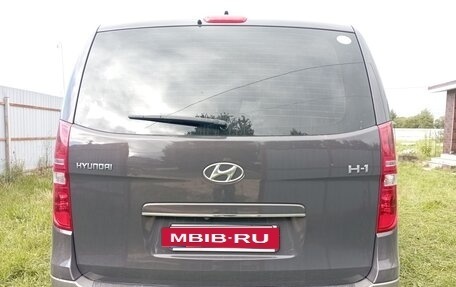 Hyundai H-1 II рестайлинг, 2020 год, 3 500 000 рублей, 9 фотография
