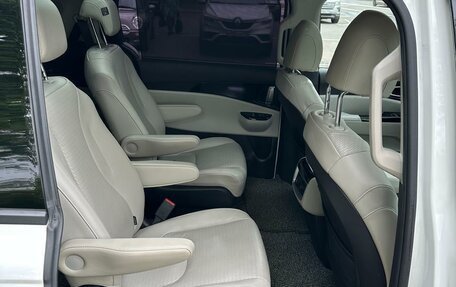 KIA Carnival, 2020 год, 3 700 000 рублей, 17 фотография
