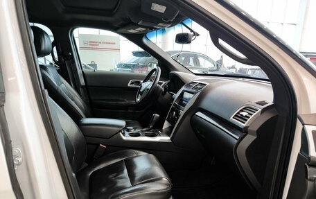 Ford Explorer VI, 2013 год, 1 450 000 рублей, 13 фотография