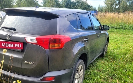 Toyota RAV4, 2014 год, 1 900 000 рублей, 4 фотография
