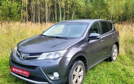 Toyota RAV4, 2014 год, 1 900 000 рублей, 3 фотография