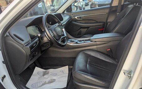 Hyundai Sonata VIII, 2021 год, 1 910 000 рублей, 10 фотография