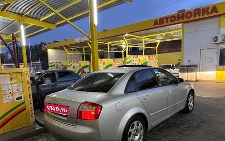 Audi A4, 2004 год, 550 000 рублей, 3 фотография