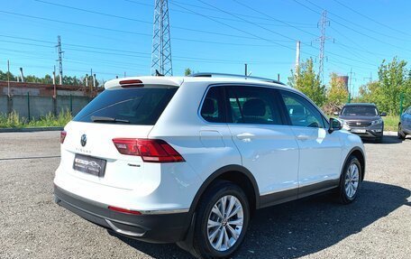 Volkswagen Tiguan II, 2021 год, 3 335 600 рублей, 6 фотография