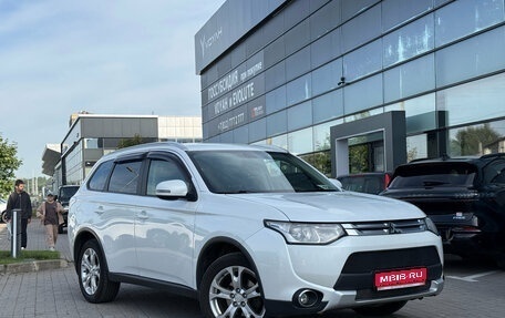 Mitsubishi Outlander III рестайлинг 3, 2014 год, 1 239 000 рублей, 1 фотография