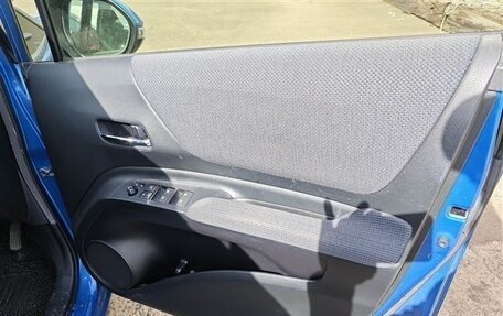 Toyota Sienta II, 2017 год, 1 220 000 рублей, 38 фотография