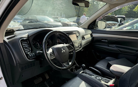Mitsubishi Outlander III рестайлинг 3, 2014 год, 1 239 000 рублей, 7 фотография