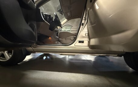 Toyota RAV4, 2006 год, 1 090 000 рублей, 24 фотография