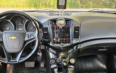 Chevrolet Cruze II, 2011 год, 850 000 рублей, 7 фотография