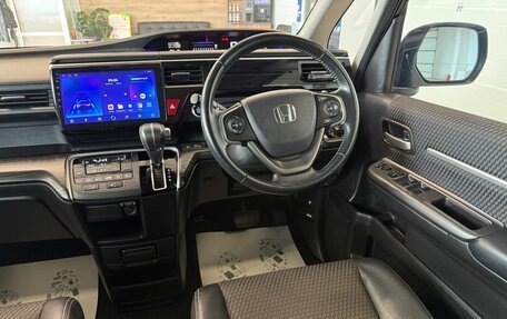 Honda Stepwgn IV, 2015 год, 2 099 000 рублей, 15 фотография
