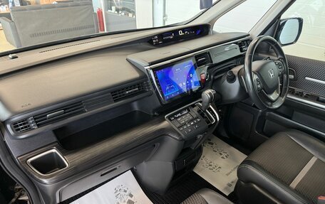 Honda Stepwgn IV, 2015 год, 2 099 000 рублей, 13 фотография