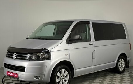 Volkswagen Multivan T5, 2012 год, 1 930 000 рублей, 1 фотография