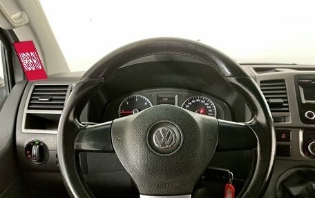 Volkswagen Multivan T5, 2012 год, 1 930 000 рублей, 16 фотография