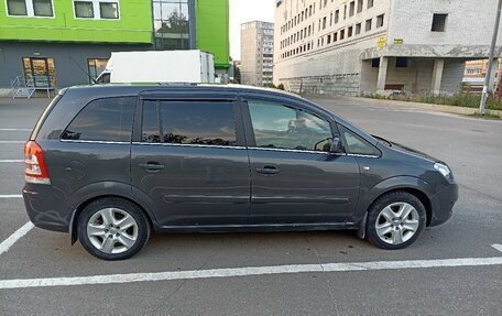 Opel Zafira B, 2010 год, 620 000 рублей, 7 фотография