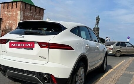 Jaguar E-Pace, 2018 год, 2 700 000 рублей, 3 фотография