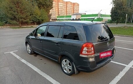 Opel Zafira B, 2010 год, 620 000 рублей, 4 фотография