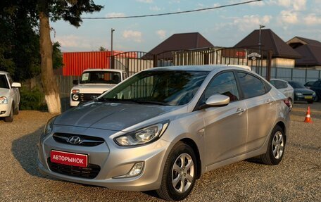 Hyundai Solaris II рестайлинг, 2012 год, 740 000 рублей, 3 фотография