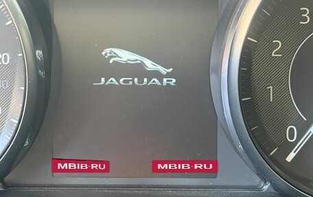 Jaguar E-Pace, 2018 год, 2 700 000 рублей, 8 фотография