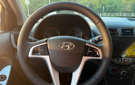 Hyundai Solaris II рестайлинг, 2012 год, 740 000 рублей, 23 фотография
