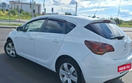 Opel Astra J, 2011 год, 690 000 рублей, 4 фотография
