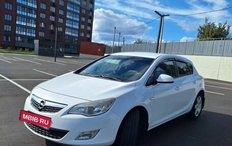 Opel Astra J, 2011 год, 690 000 рублей, 3 фотография