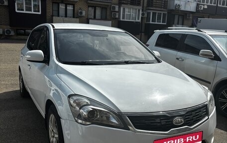 KIA cee'd I рестайлинг, 2011 год, 700 000 рублей, 1 фотография