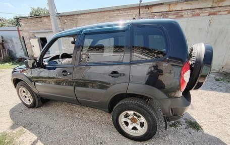 Chevrolet Niva I рестайлинг, 2009 год, 435 000 рублей, 3 фотография