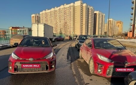 Toyota Yaris, 2022 год, 4 800 000 рублей, 18 фотография