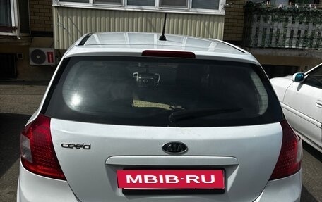 KIA cee'd I рестайлинг, 2011 год, 700 000 рублей, 5 фотография