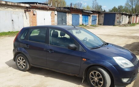 Ford Fiesta, 2002 год, 210 000 рублей, 3 фотография